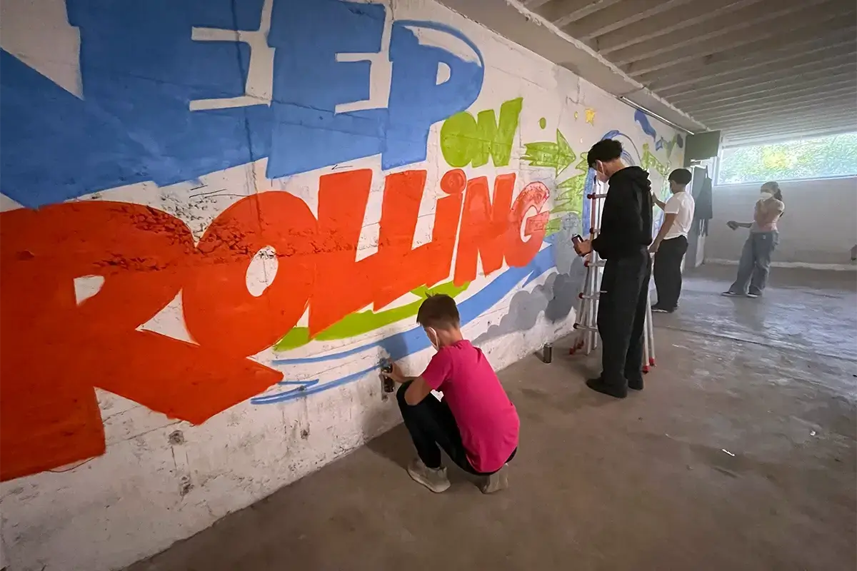 Graffiti Baden-Württemberg: Schüler gestalten gemeinsam ein Wandbild