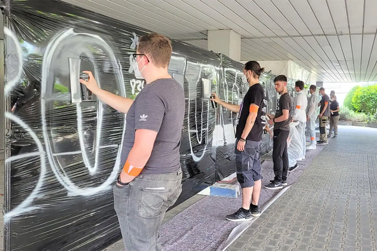 Graffiti Baden-Württemberg: Team-Event mit gemeinsamer Wandgestaltung